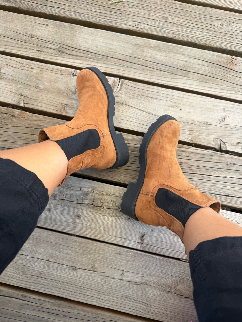 Old Navy Suede Chelsea Ankle Boots - Tan